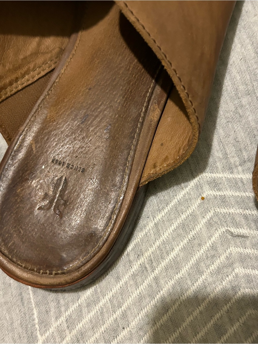 Frye Leather Seam Mules Nolan Tobacco - 9M - Picture 7 of 9